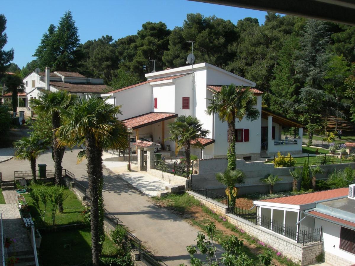 Villa Parenzo 150Mt Dal Mare 8Min Piedi Dal Centro Porec Exterior photo